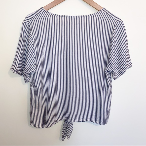 •SOLD• Madewell Novel Tie-Front Top - Picture 4 of 4